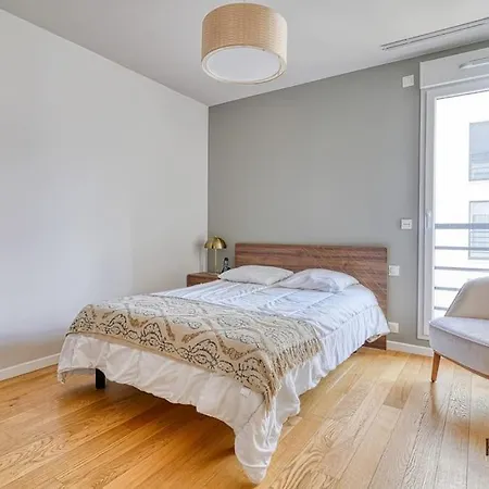 Le Spacieux - En bordure de Paris - 366B *