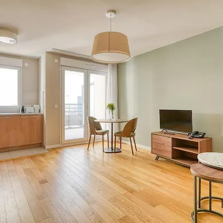 Le Spacieux - En Bordure De Paris - 366b Apartment